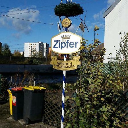 Makss Hotel Wels Bagian luar foto